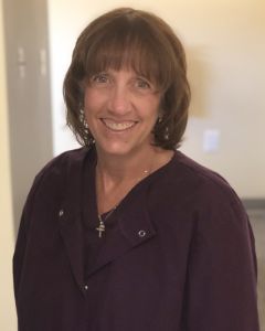 photo of Elaine, a dental assistant at Larrimore